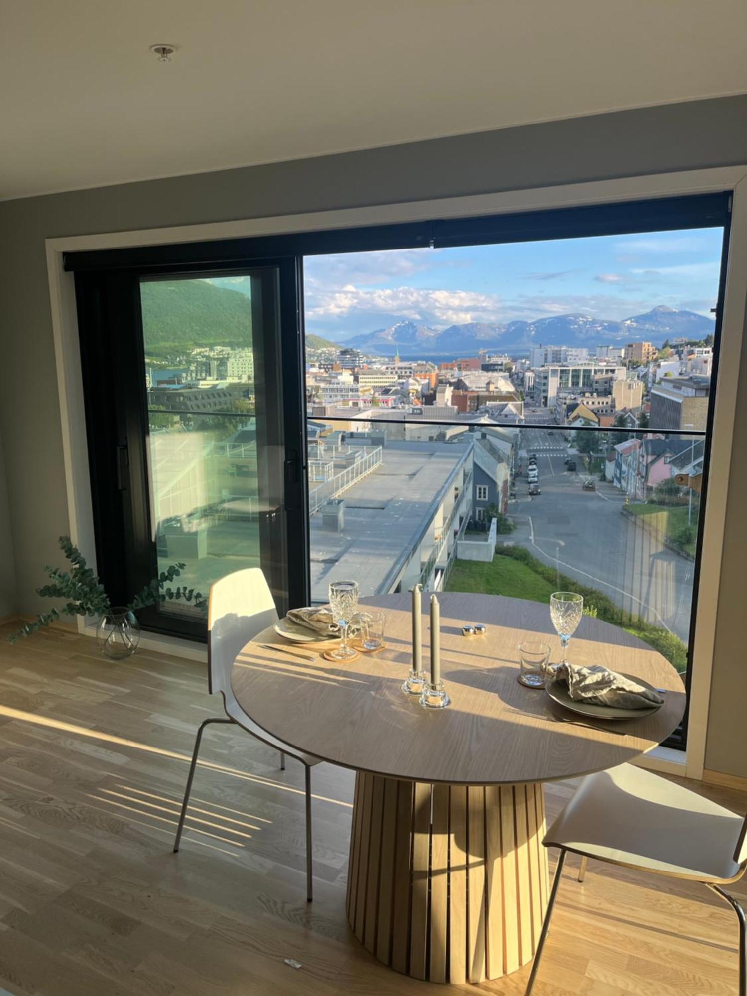 Center 7th Floor With Beautiful View Appartement *
